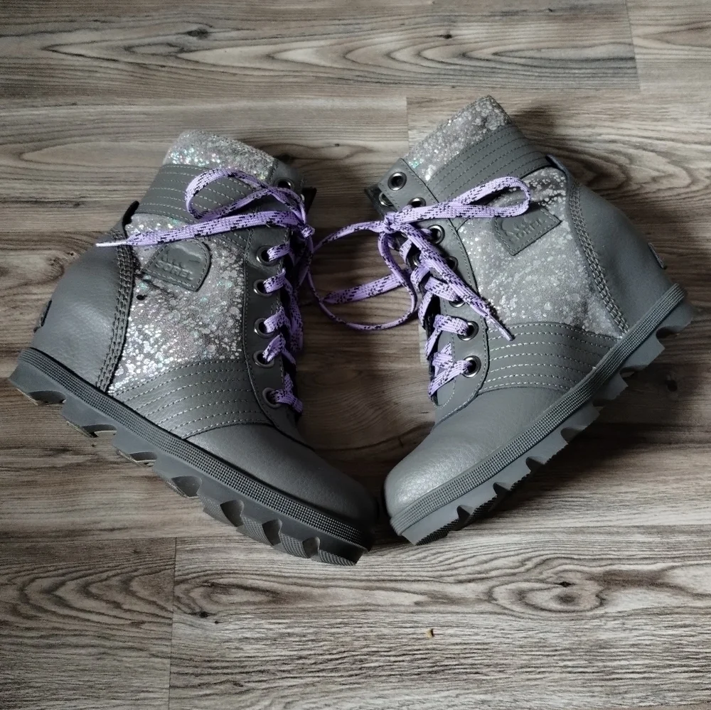 Sorel Lexie Wedge Booties Silver Sparkle Kids Size 3
